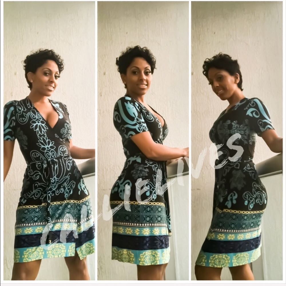 Elaine Wrap it up: Analili Work Dress Floral Blue - Picture 2 of 3